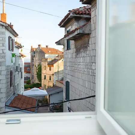 Apartments & Room Rollex Guest house 4*