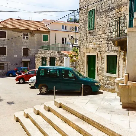 Apartments & Room Rollex Guest house 4*